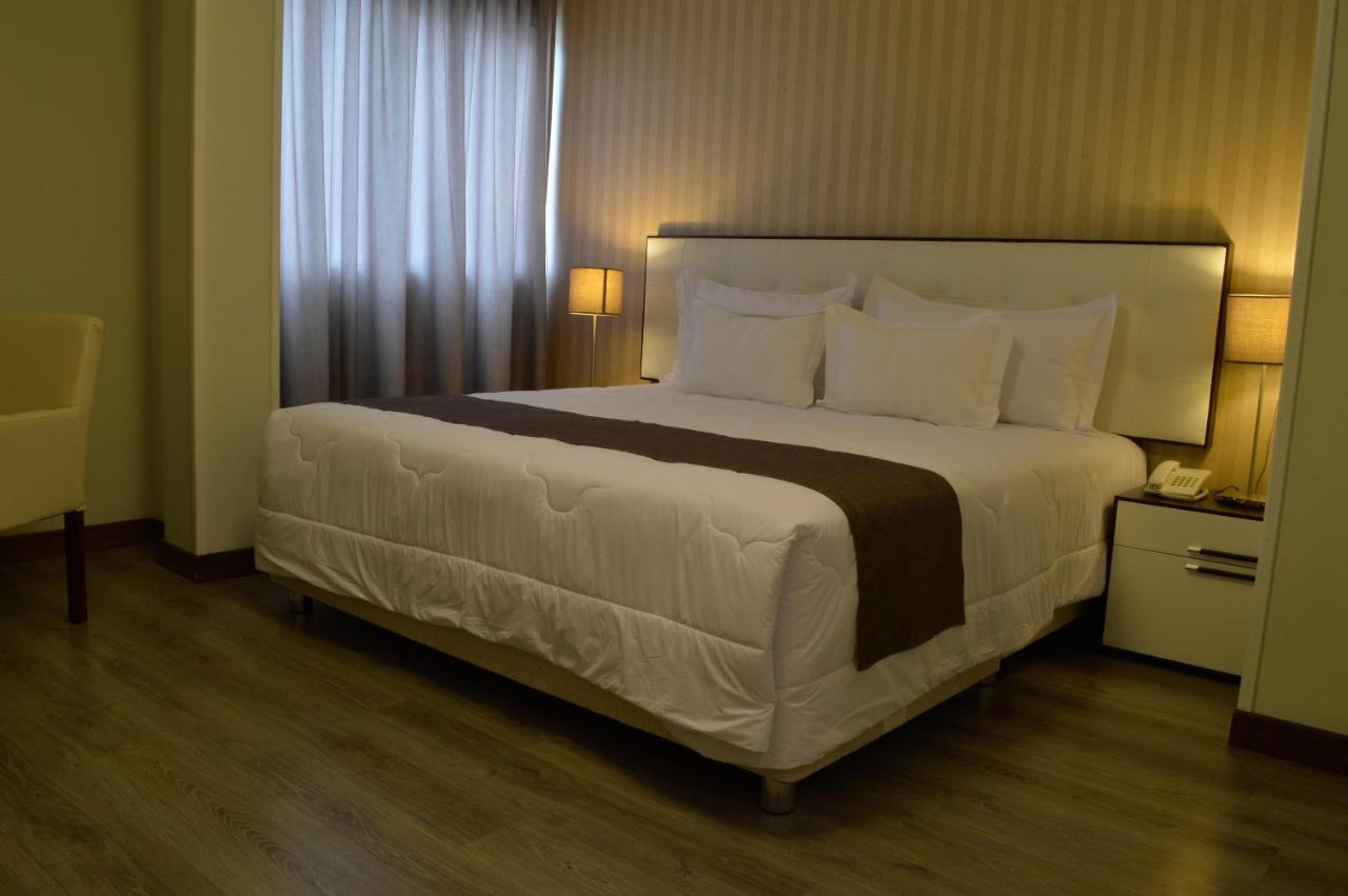 Limaq Hotel Luaran gambar